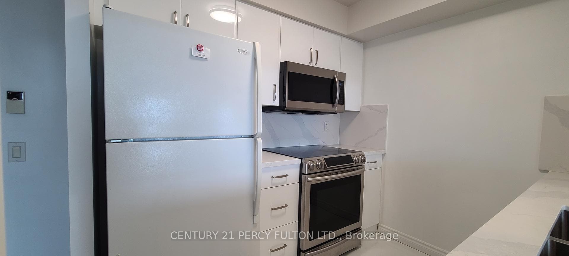 18 Mondeo Drive Unit 1422, Dorset Park / Kennedy Park, ON M1P 5C8 - Photo 1