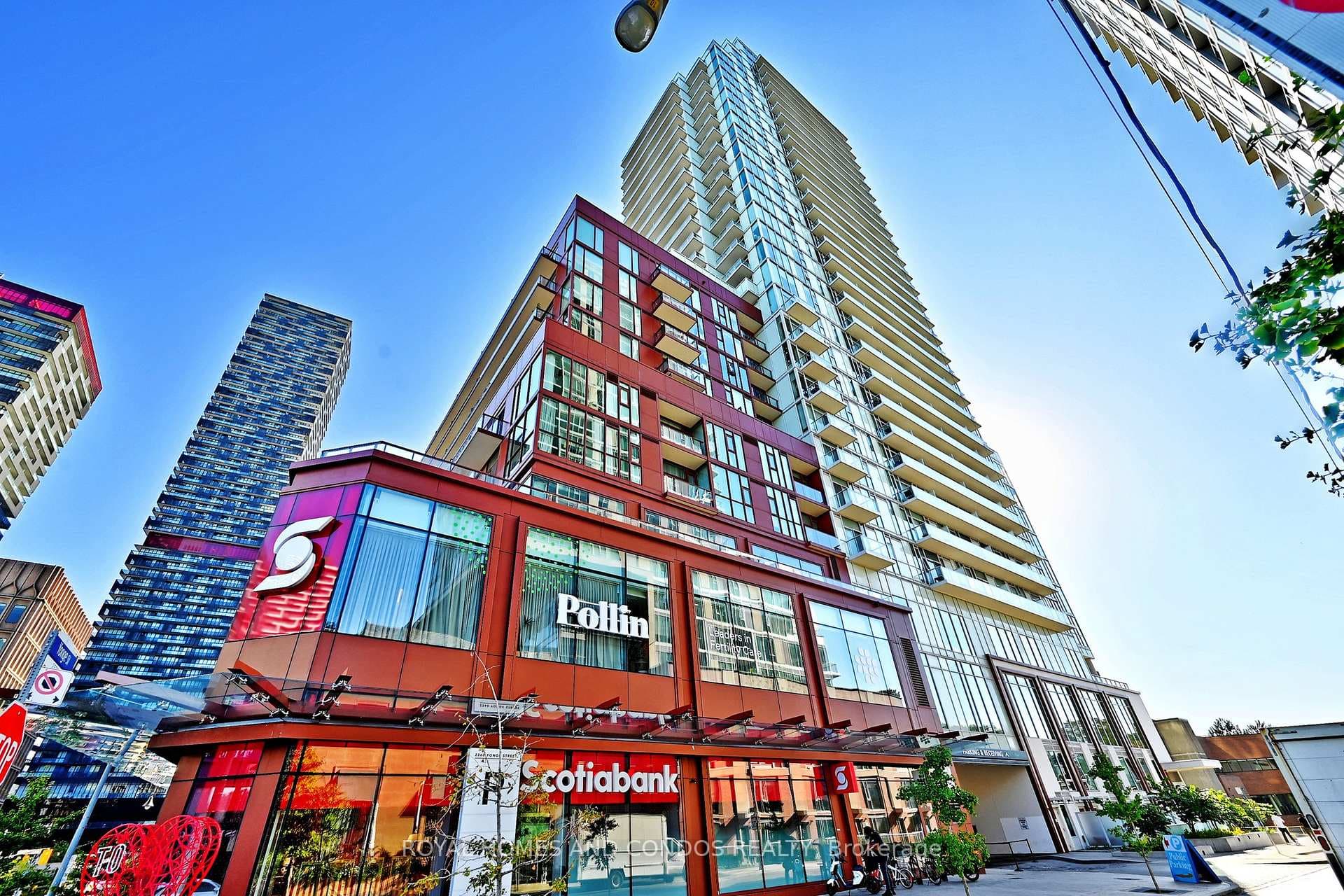 33 Helendale Avenue Unit 913, Forest Hill / Deer Park, ON M4R 1C5 - Photo 1