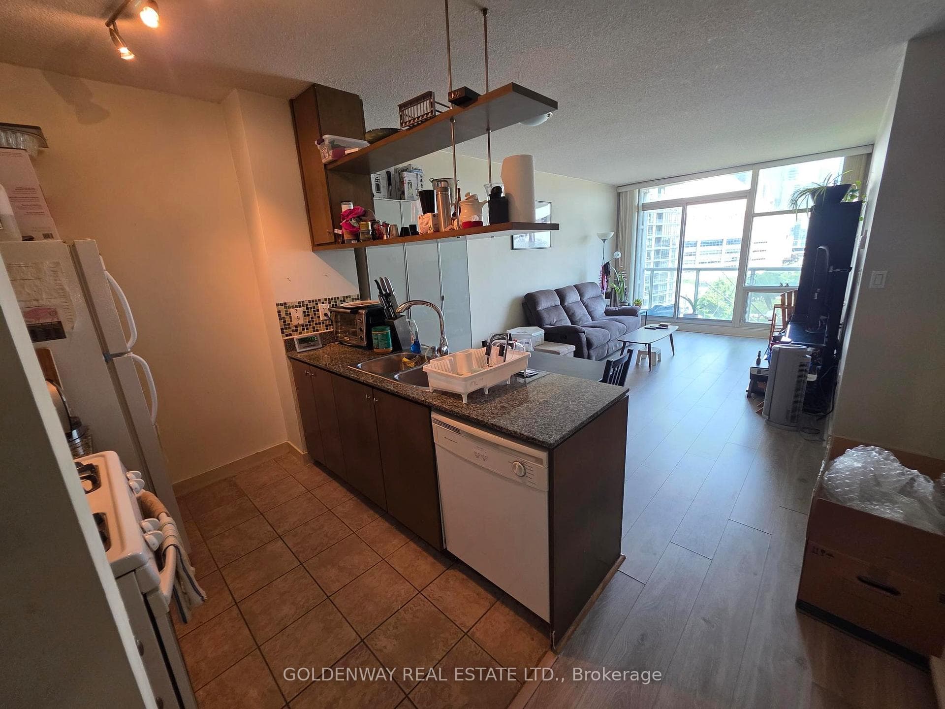 35 Mariner Terrace Unit 808, Downtown Toronto / Waterfront, ON M5V 3V9 - Photo 1
