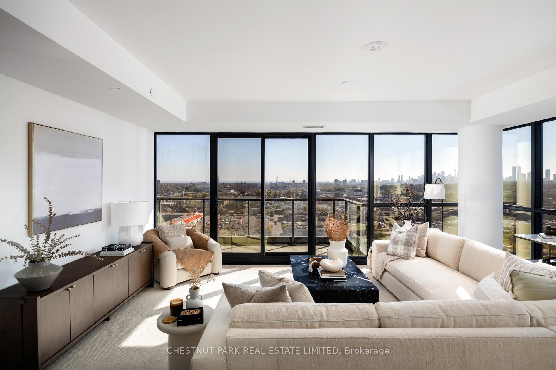 33 Frederick Todd Way Unit 1702, Flemingdon Park / Don Mills, ON M4G 0C9 - Photo 1