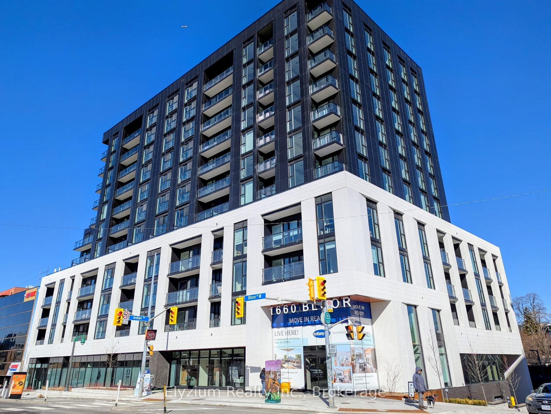 1660 Bloor Street Unit 205, Toronto W02