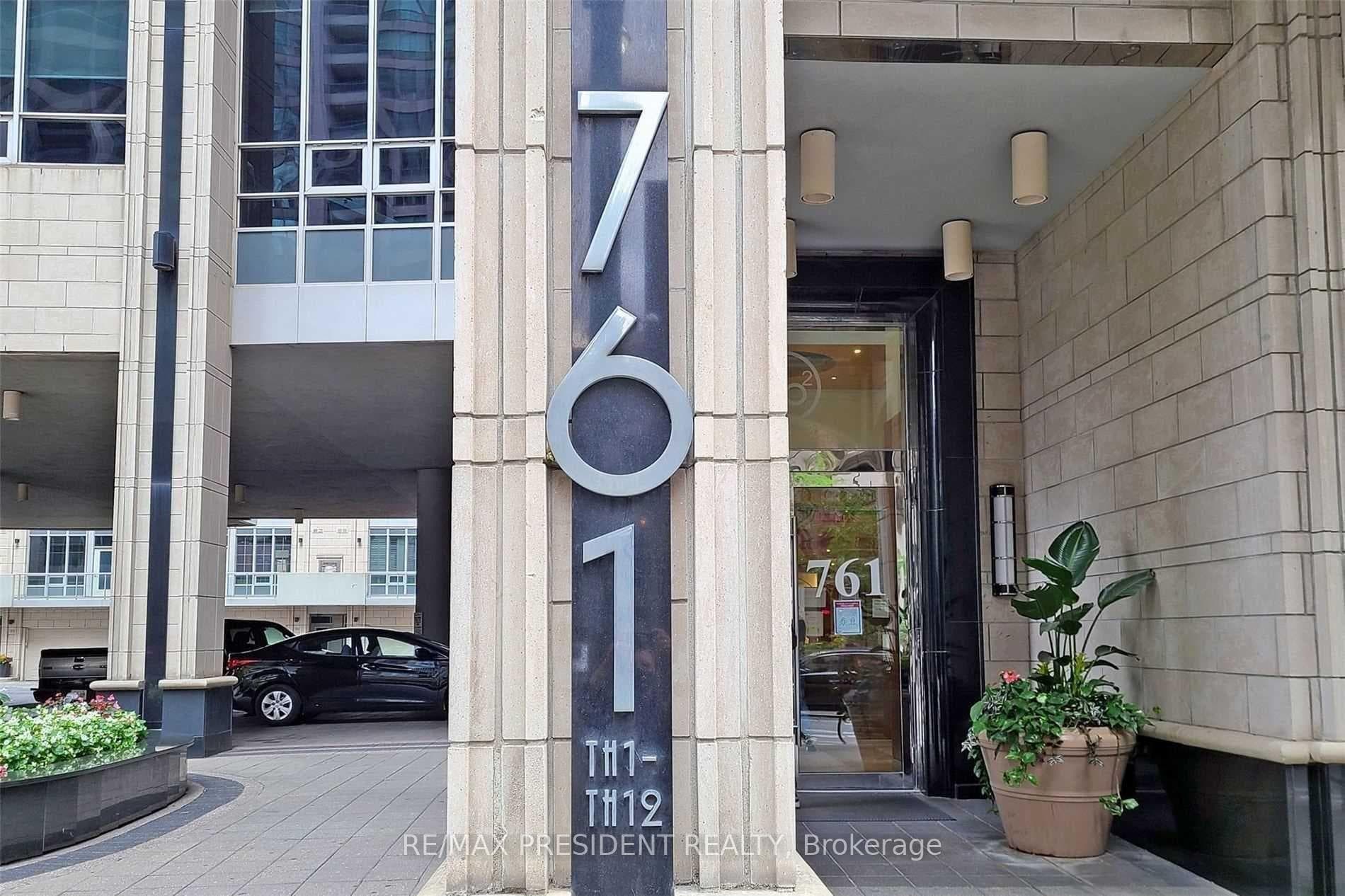 761 Bay Street Unit 2213, Downtown Toronto / Waterfront, ON M5G 2R2 - Photo 1