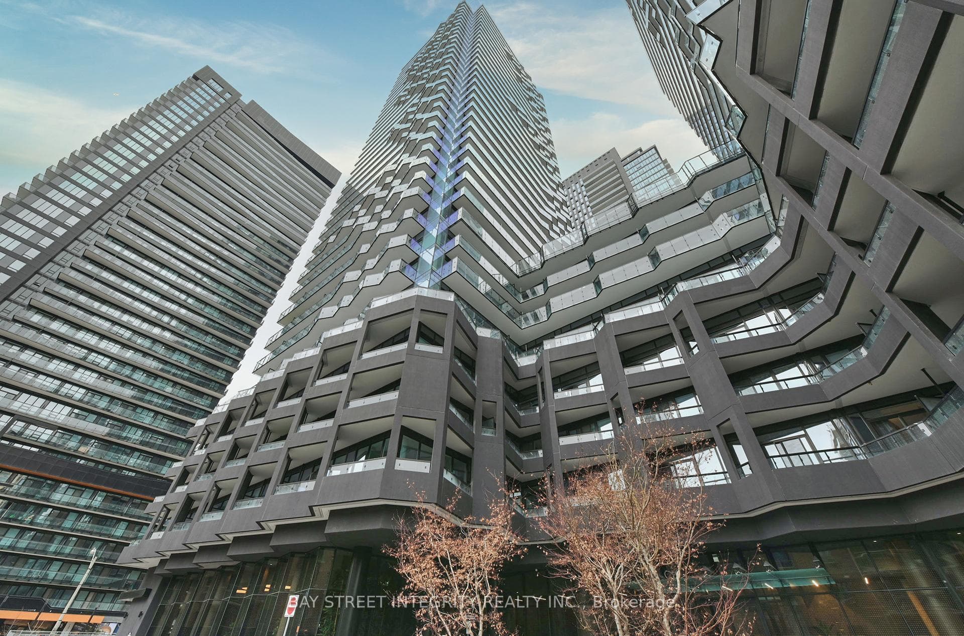 110 Broadway Avenue Unit 3310, Leaside / Davisville, ON M4P 1V7 - Photo 1