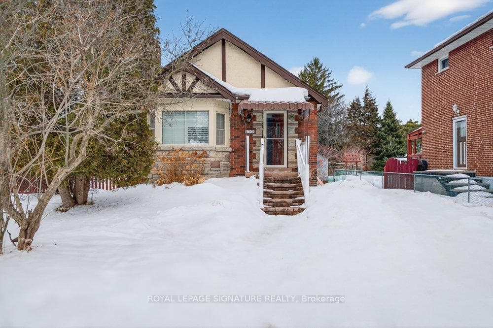 290 Coronation Drive, Rouge / Port Union / Malvern, ON M1E 2J6 - Photo 1