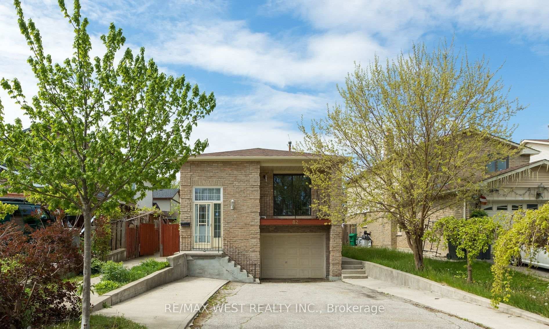 82 Dafoe Crescent, Brampton, ON L6Y 2L2 - Photo 1