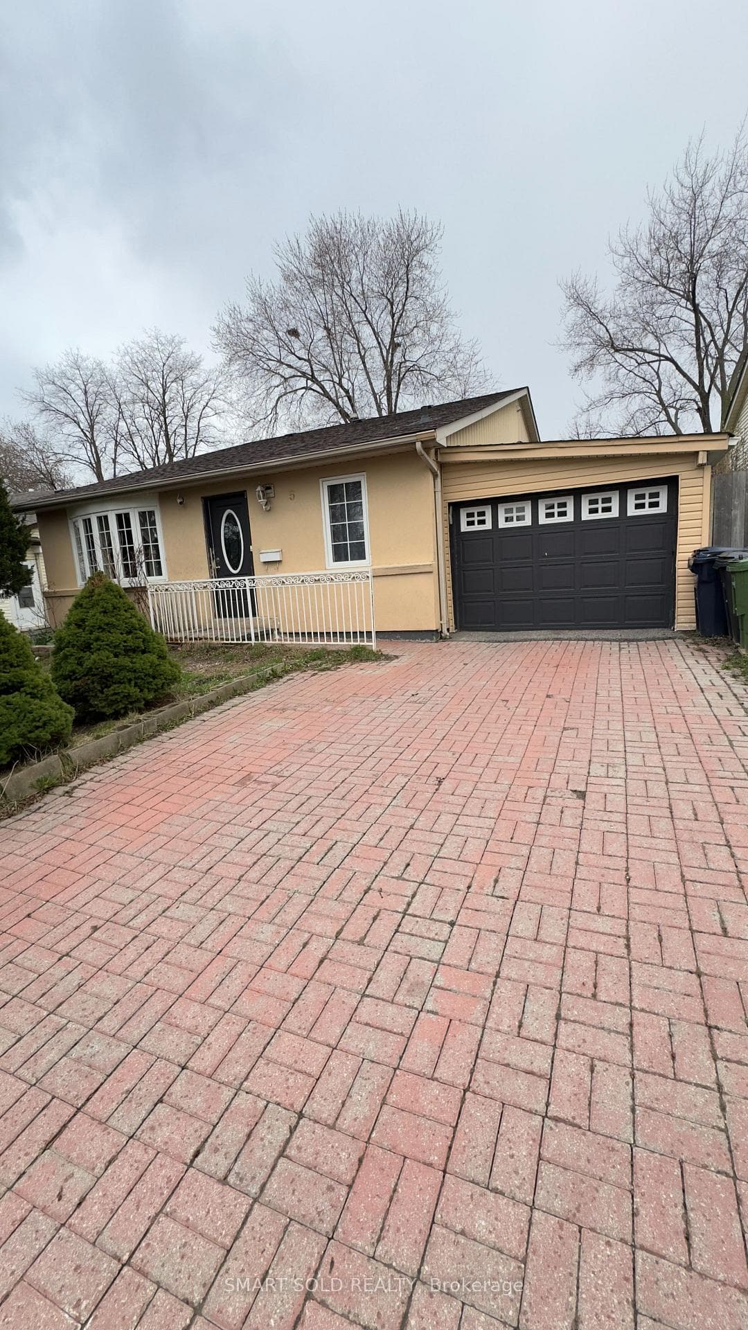 5 Horseley hill Drive, Scarborough (Morningside / West Hill), ON M1B 1V2 - Photo 1