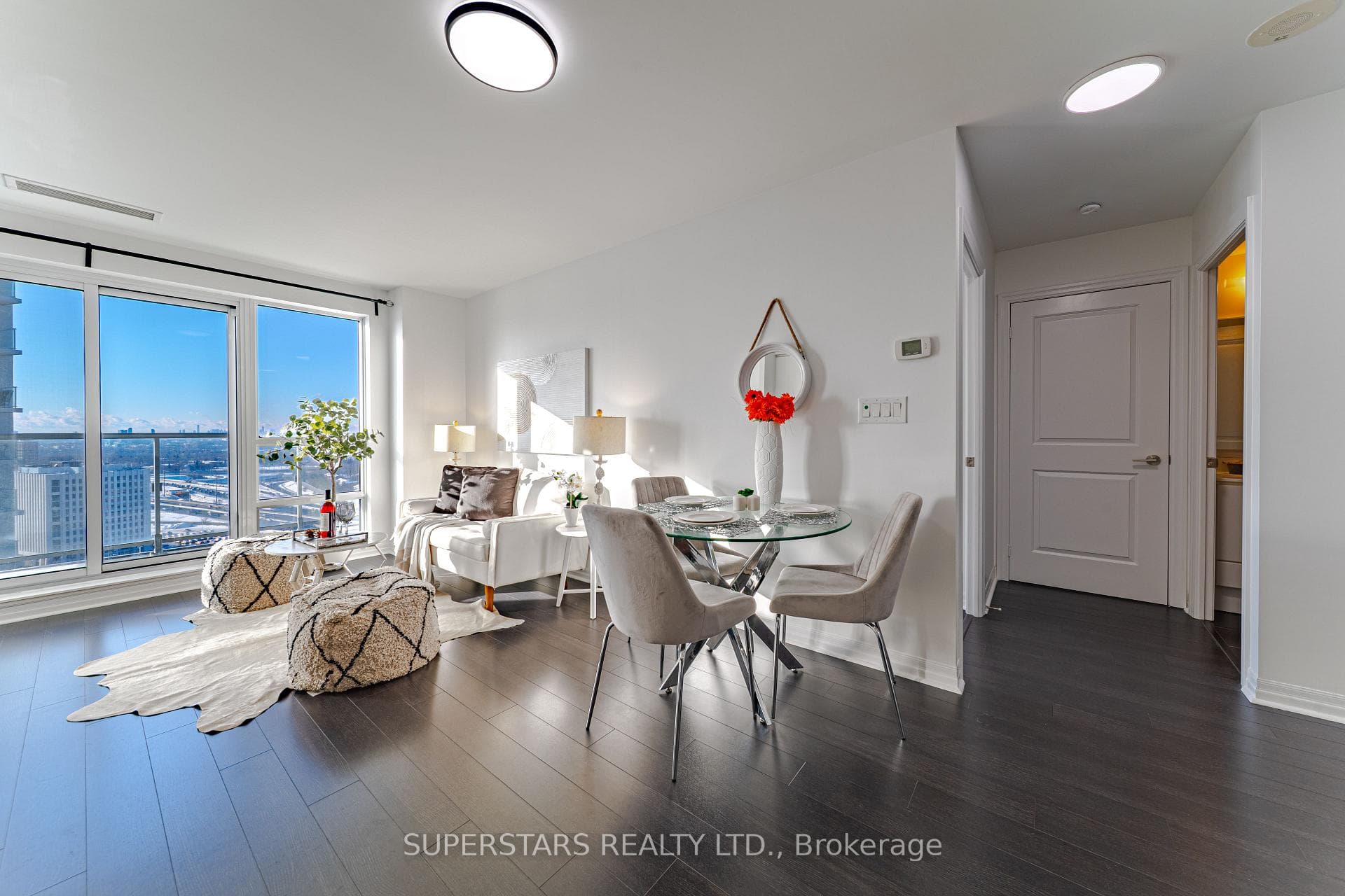 2015 Sheppard Avenue Unit 2211, Hillcrest Village / Bayview Village, ON M2J 0B3 - Photo 1