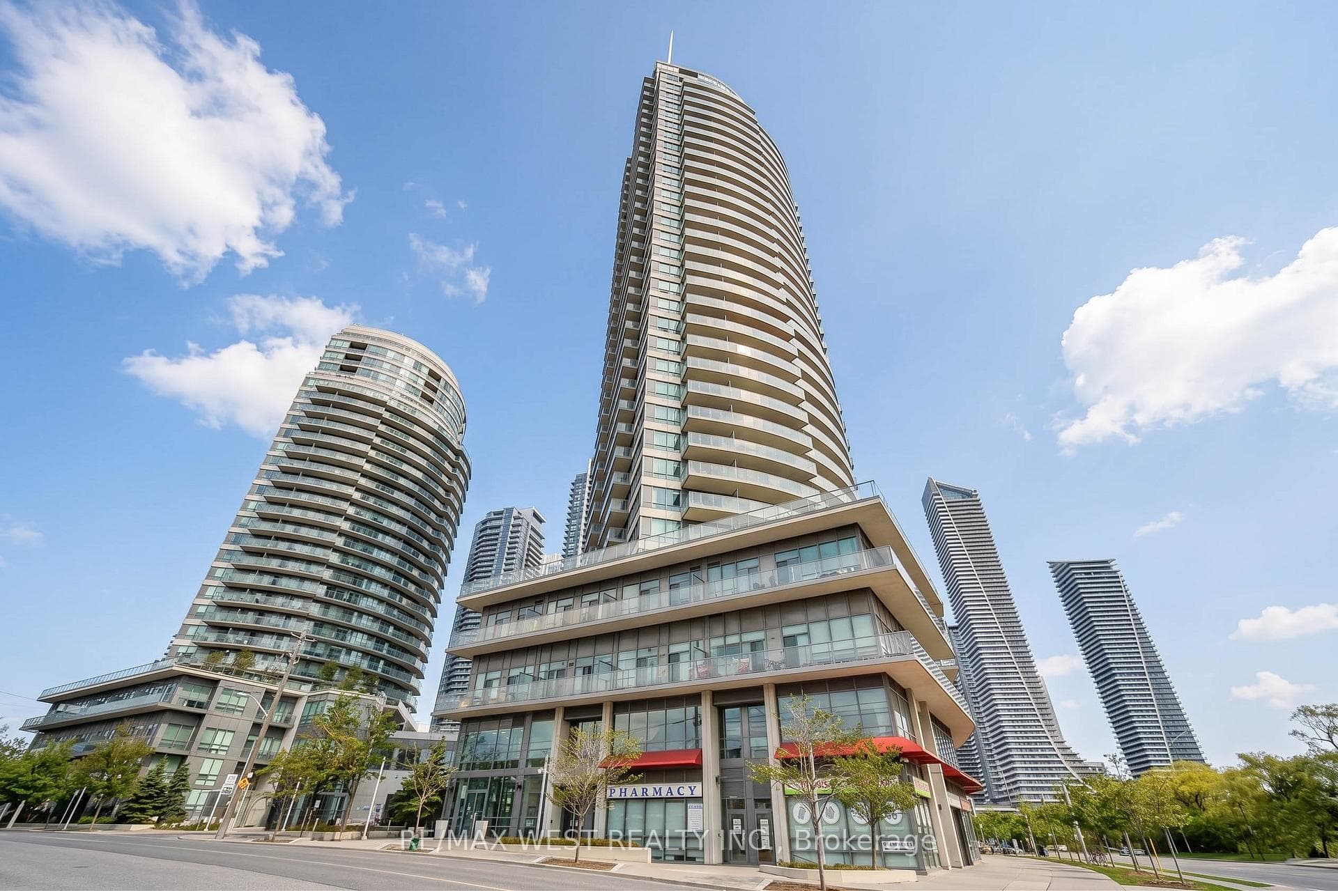 2240 Lake Shore Boulevard Unit 505, Liberty Village / Parkdale / South Parkdale, ON M8V 0B1 - Photo 1