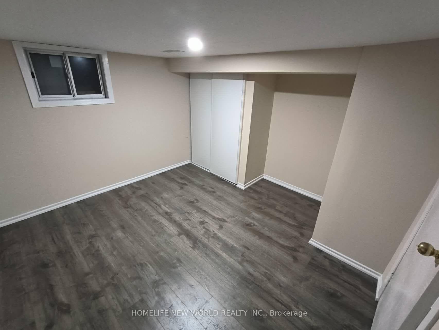55 Chamberlain B1 Avenue, York / Weston, ON M6E 4J9 - Photo 1