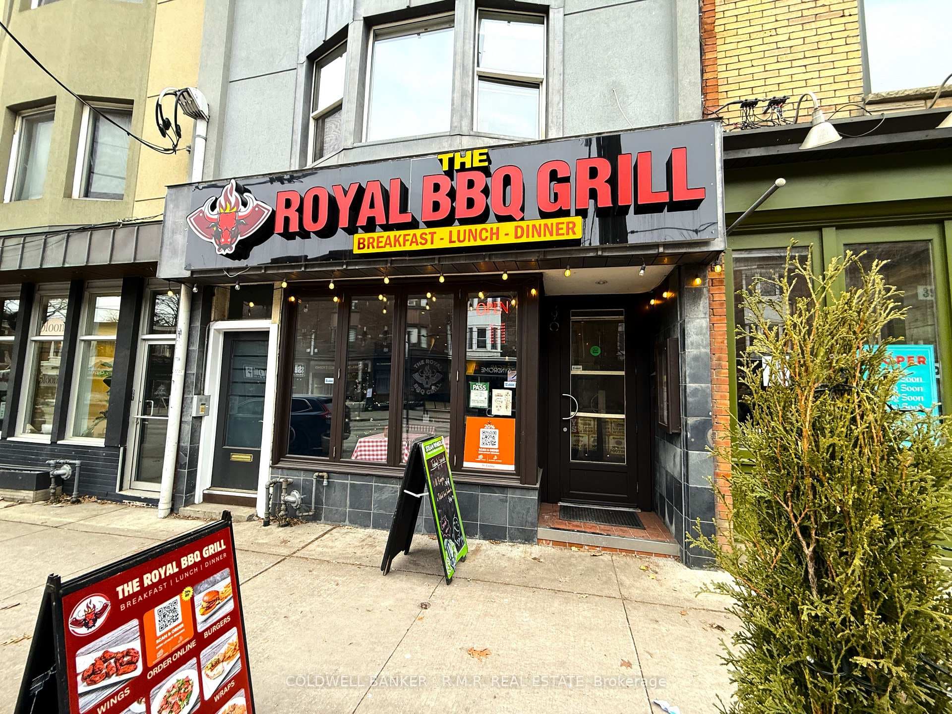 390 Roncesvalles Avenue, High Park / Junction / Roncesvalles, ON M6R 2M9 - Photo 1
