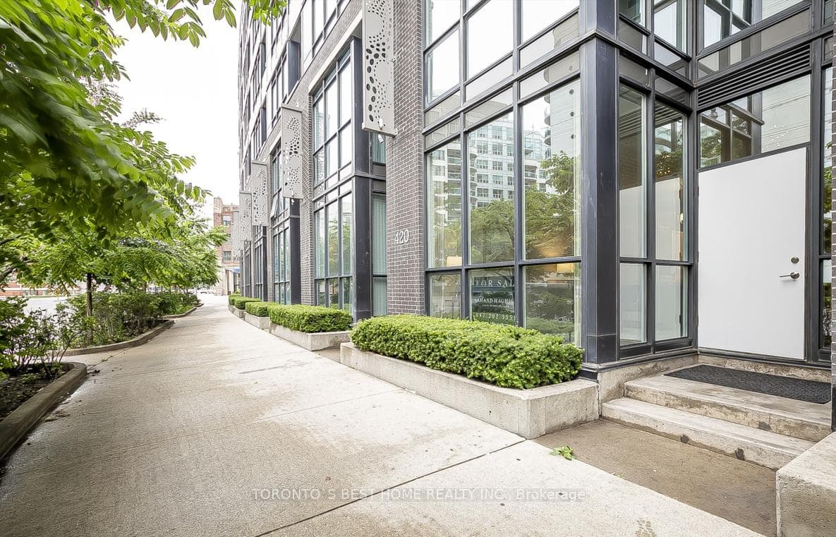 418 Lake Shore Boulevard Unit Master, Downtown Toronto / Waterfront, ON M5V 2V9 - Photo 1