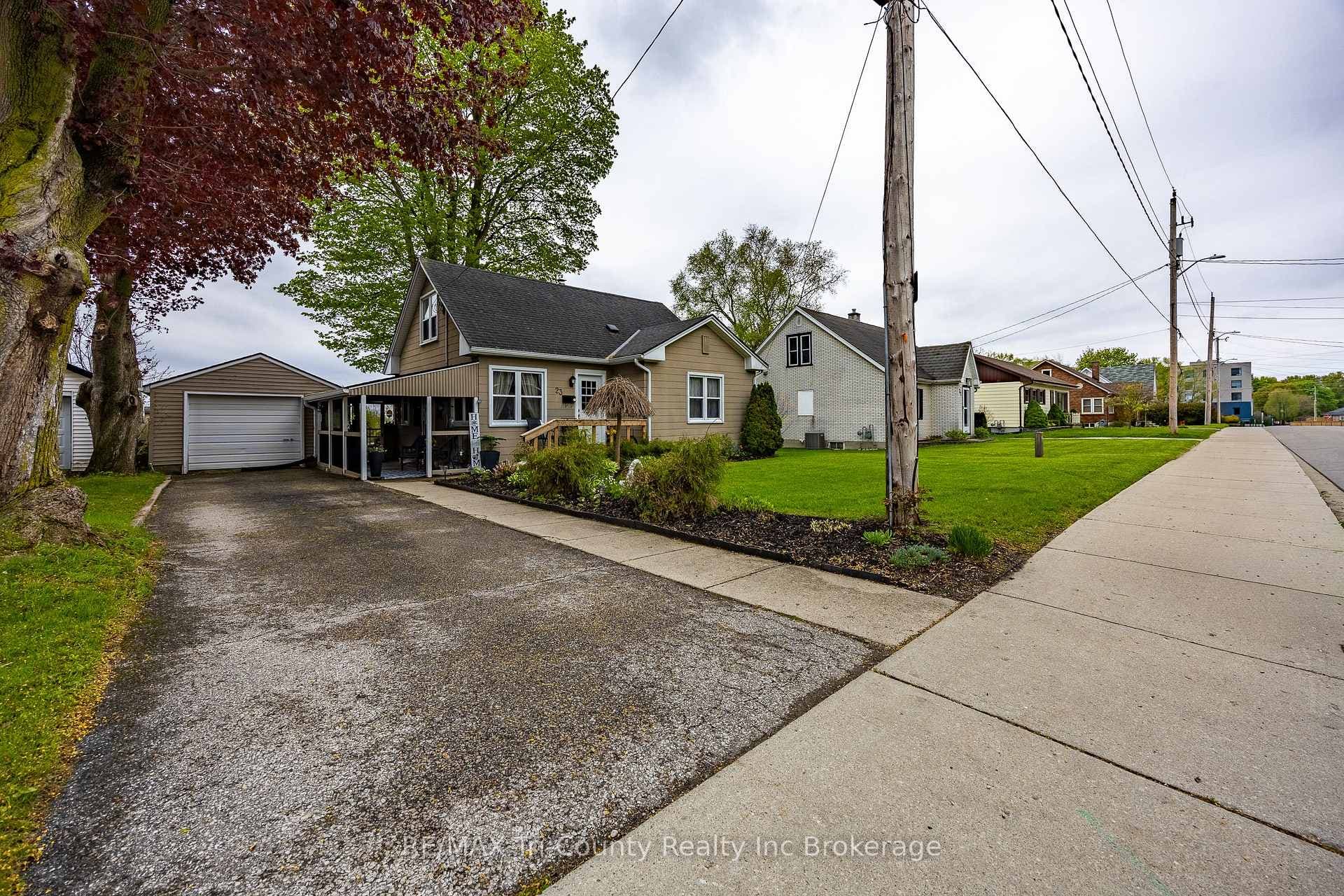 23 Pine Street, Tillsonburg, ON N4G 1L5 - Photo 1
