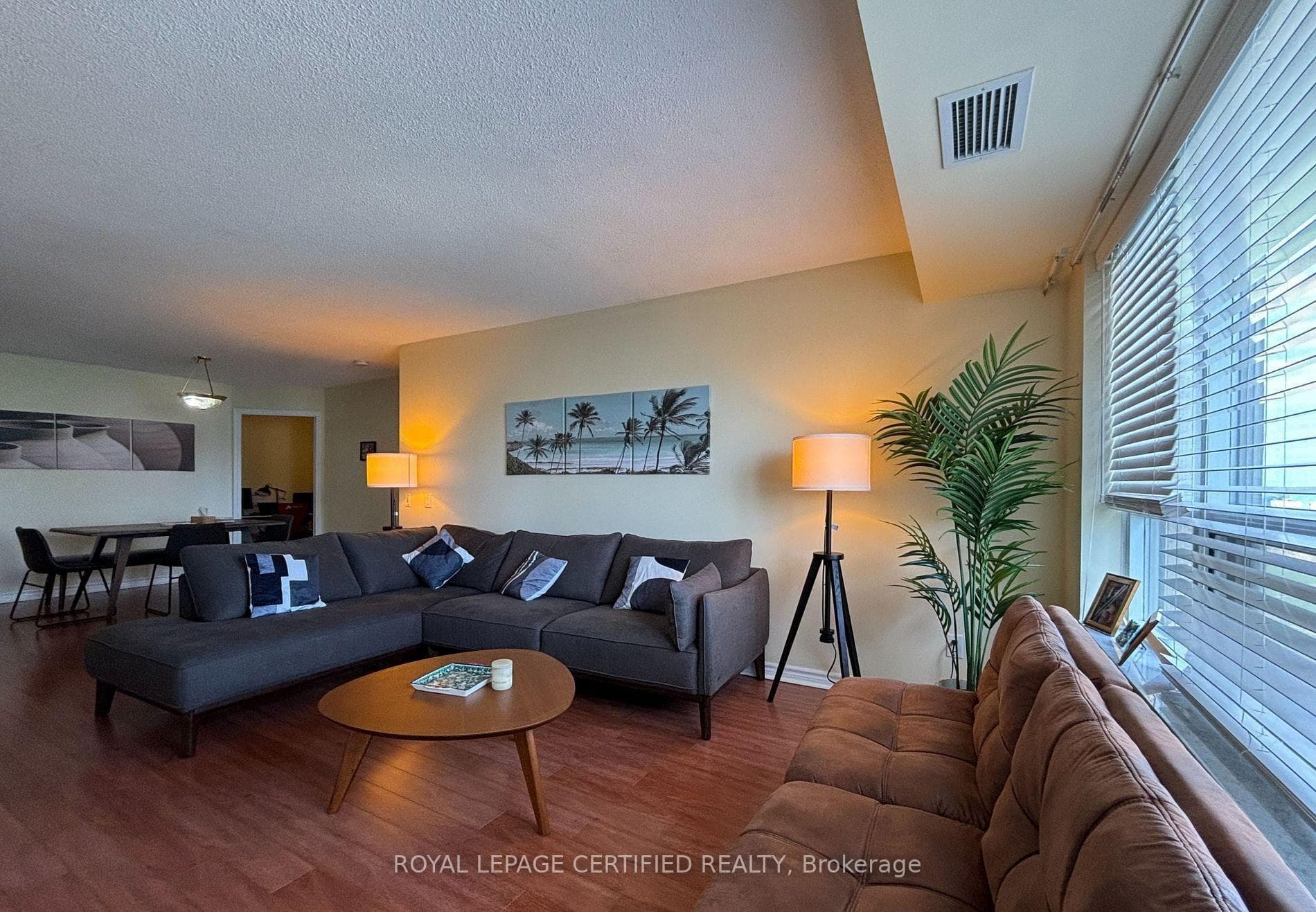 25 Kingsbridge Garden Circle Unit 1526, Mississauga, ON L5R 3Z5 - Photo 1