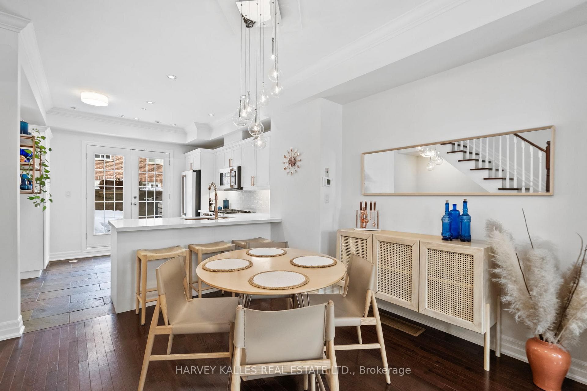 17 Peelar Mews N/A, Liberty Village / Parkdale / South Parkdale, ON M8Y 0B1 - Photo 1