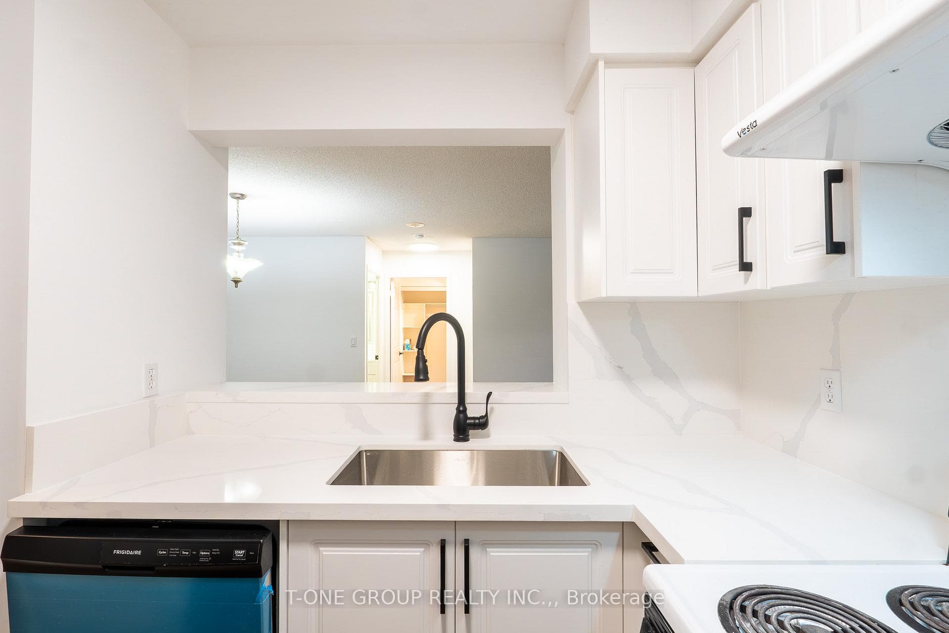 29 Pemberton Avenue Unit 605, Willowdale / Newtonbrook, ON M2M 4L5 - Photo 1