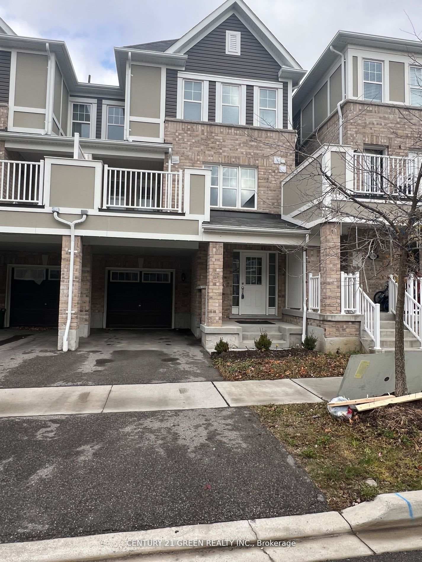1098 Silk Street, Pickering, ON L1X 0E8 - Photo 1