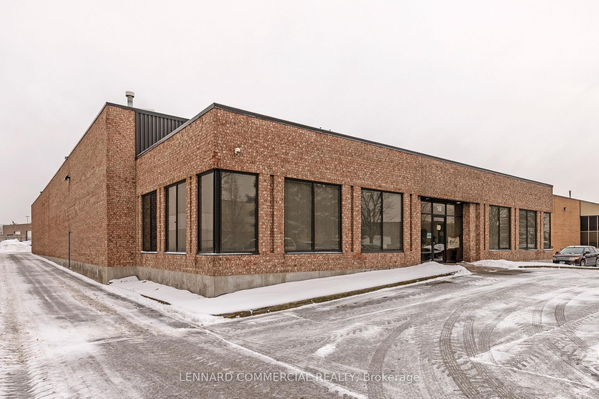 18 Hedgedale Road, Brampton
