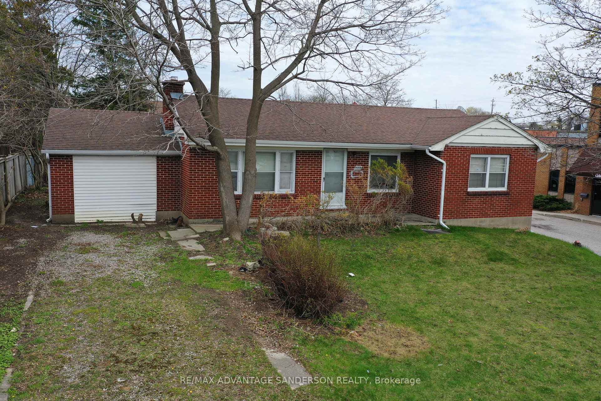 1292 Highbury Avenue, London East, ON N5Y 1B4 - Photo 1