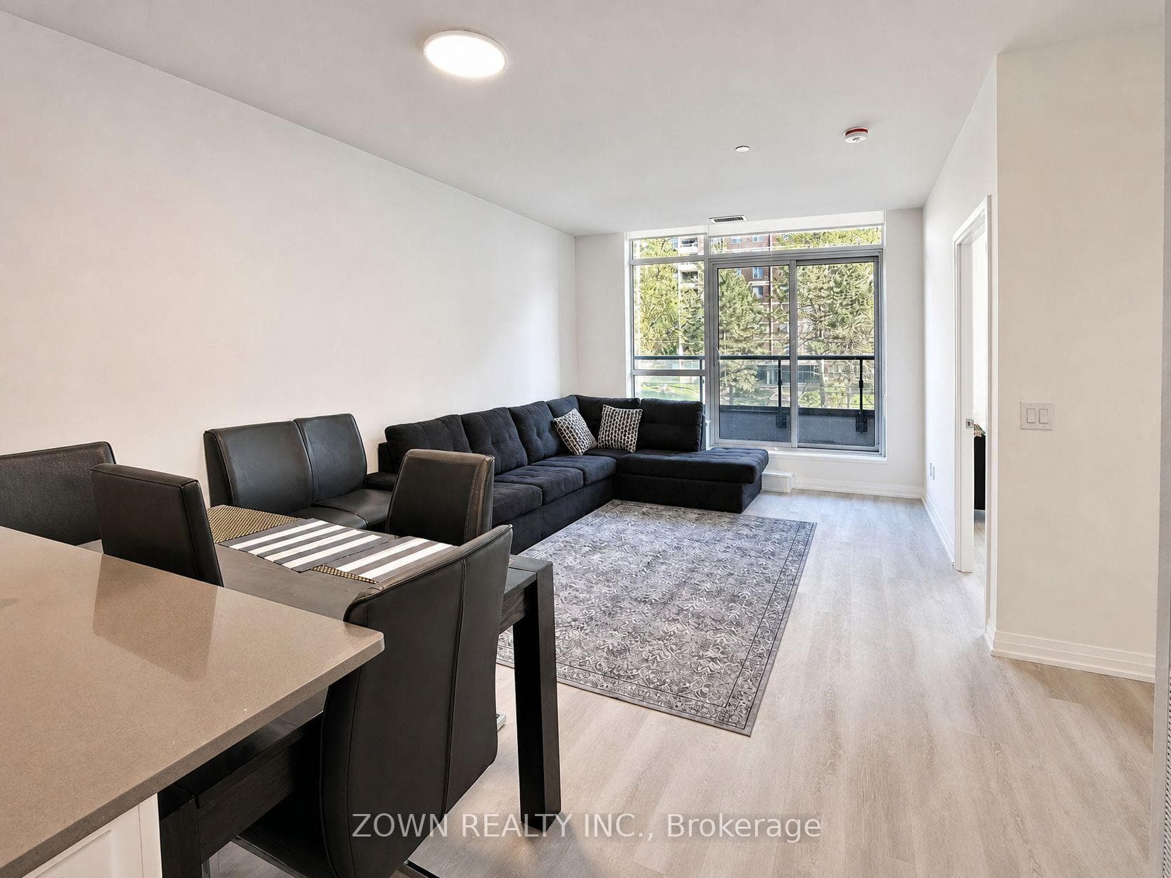 3270 Sheppard Avenue Unit 225, Toronto E05