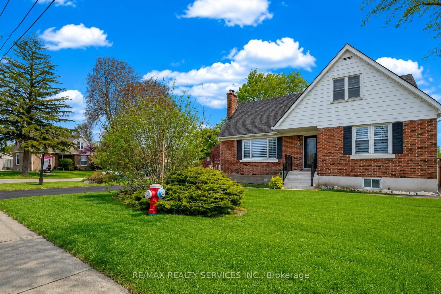21 Gregory Street, Brampton, ON L6Y 1G2 - Photo 1