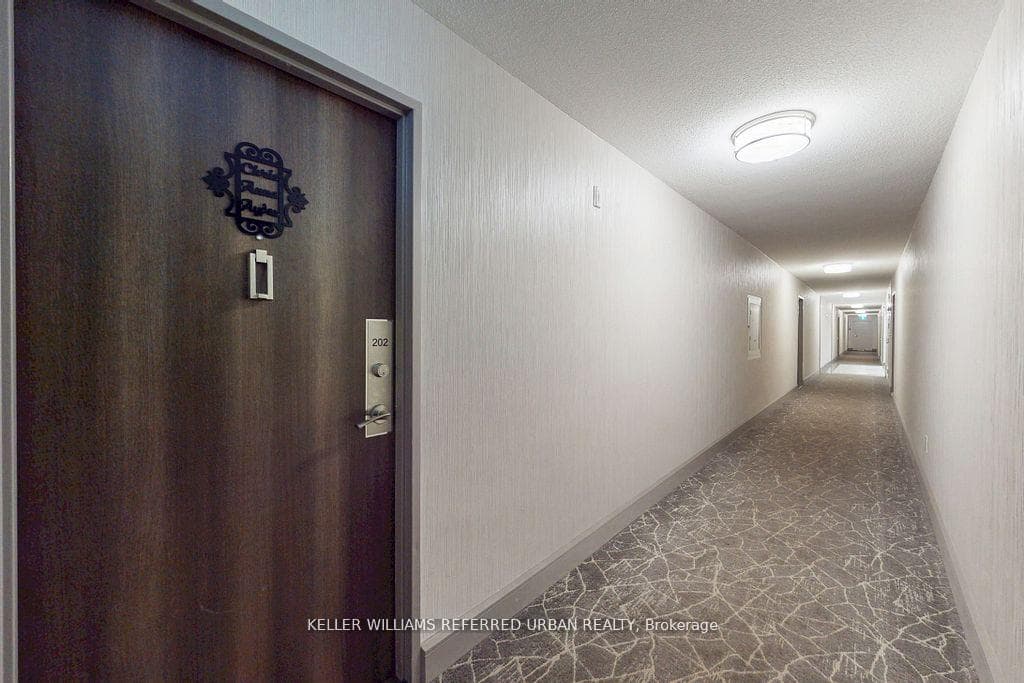 2556 Argyle Road Unit 202, Mississauga, ON L5B 2H5 - Photo 1