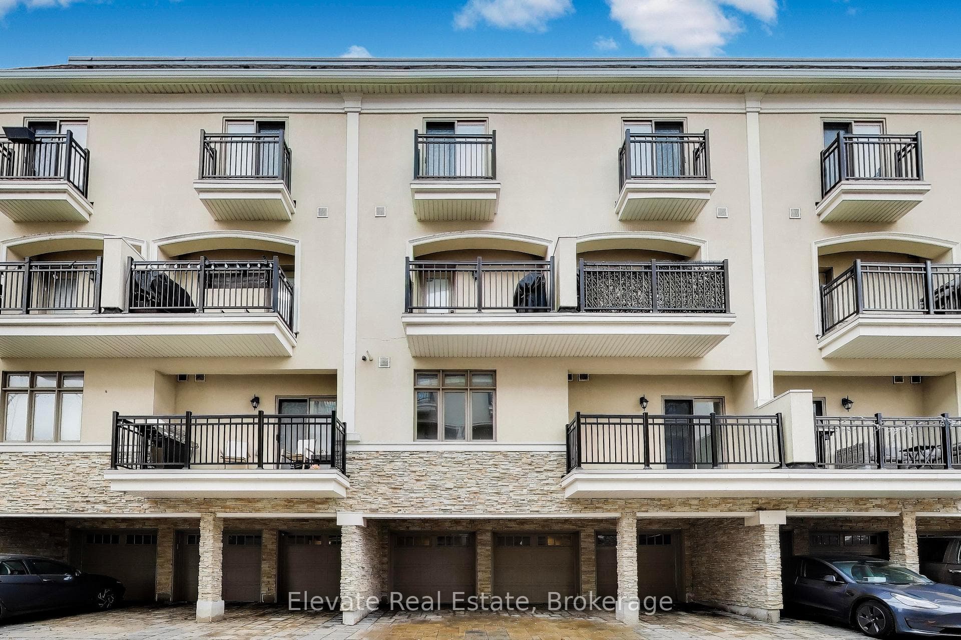 3083 Cawthra Road Unit 24, Mississauga