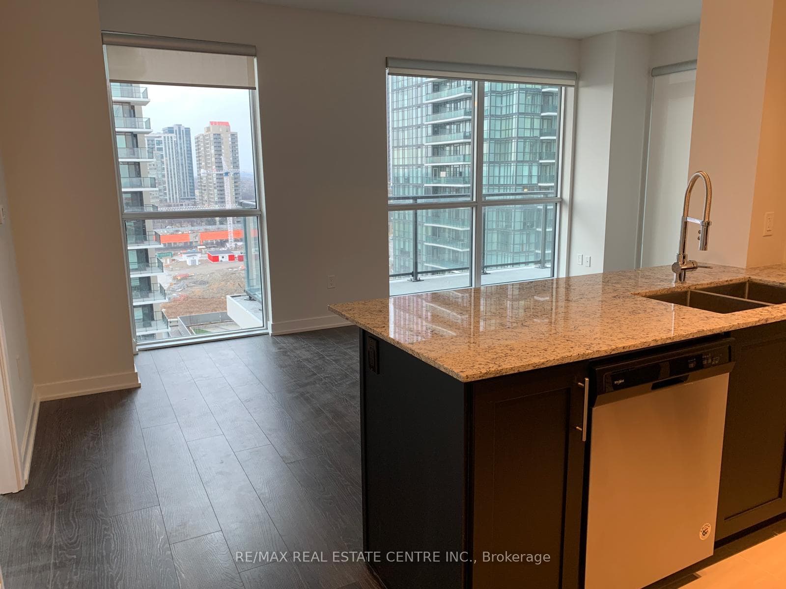 4055 Parkside Village Drive Unit 1115, Mississauga, ON L5B 0K8 - Photo 1