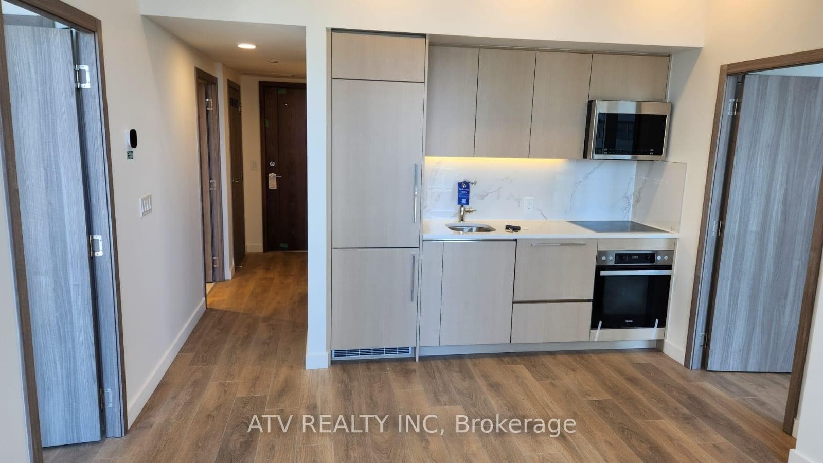 38 Widmer Street Unit 2308, Downtown Toronto / Waterfront, ON M5V 0P7 - Photo 1