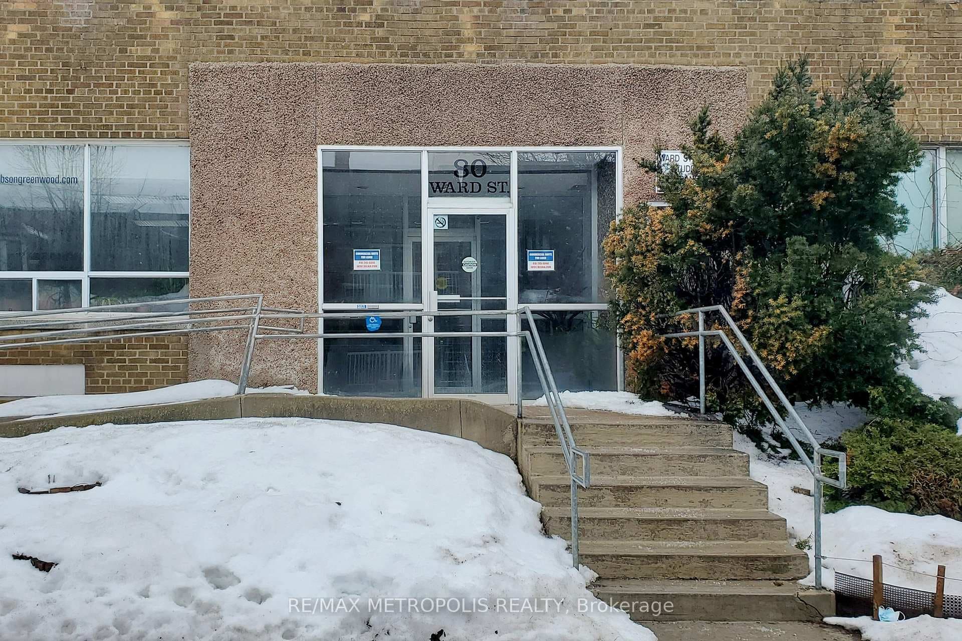 80 Ward Street Unit 207, Bloor West Village / Swansea, ON M6H 4A6 - Photo 1