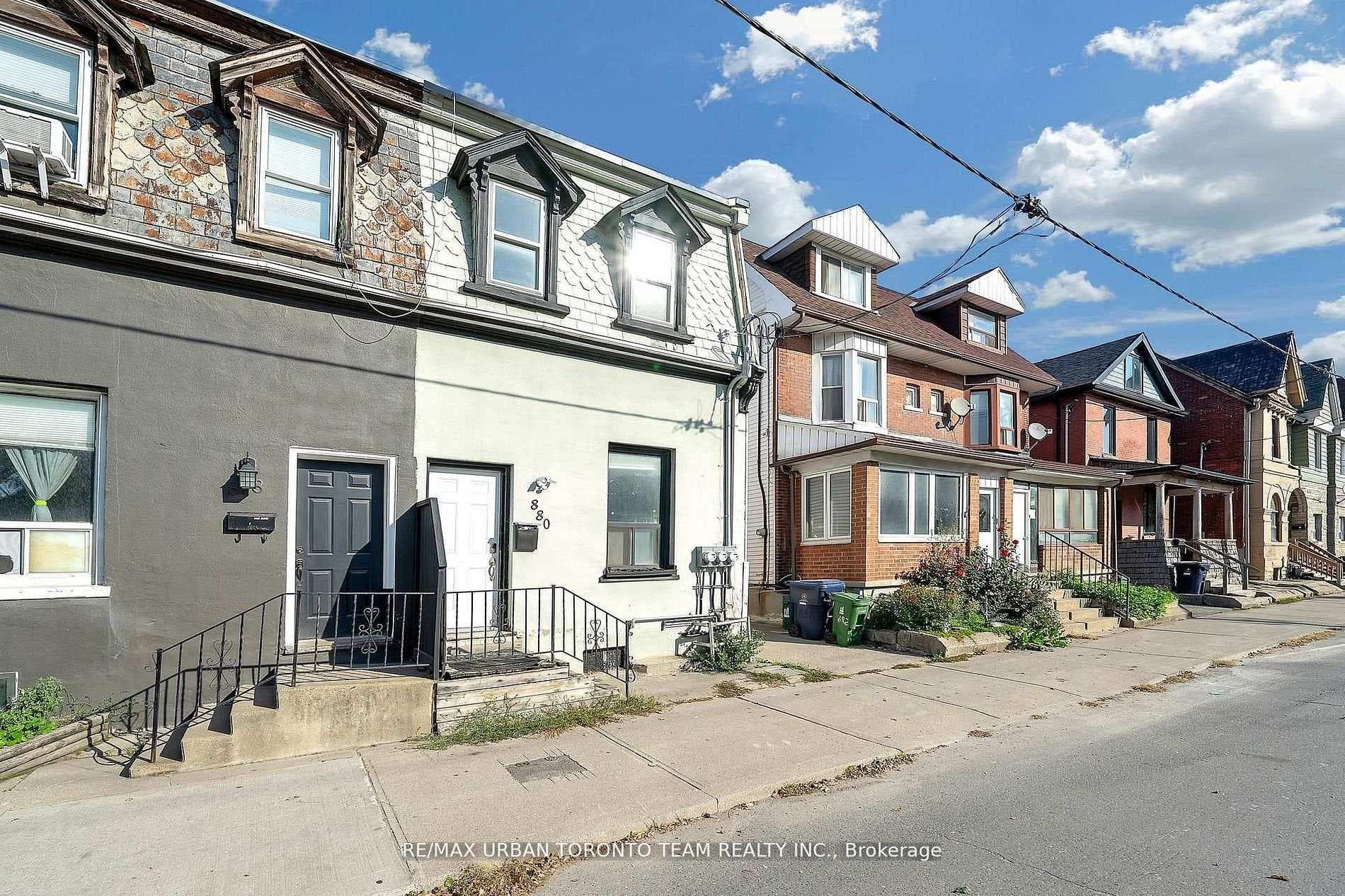 880 Dundas Street Unit Main, Riverdale / Leslieville, ON M4M 1R3 - Photo 1