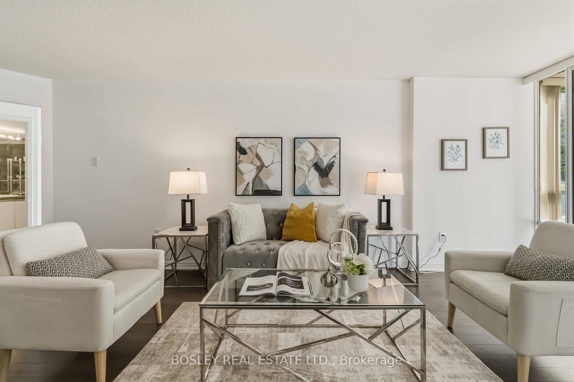 7250 Yonge Street Unit 206, Vaughan