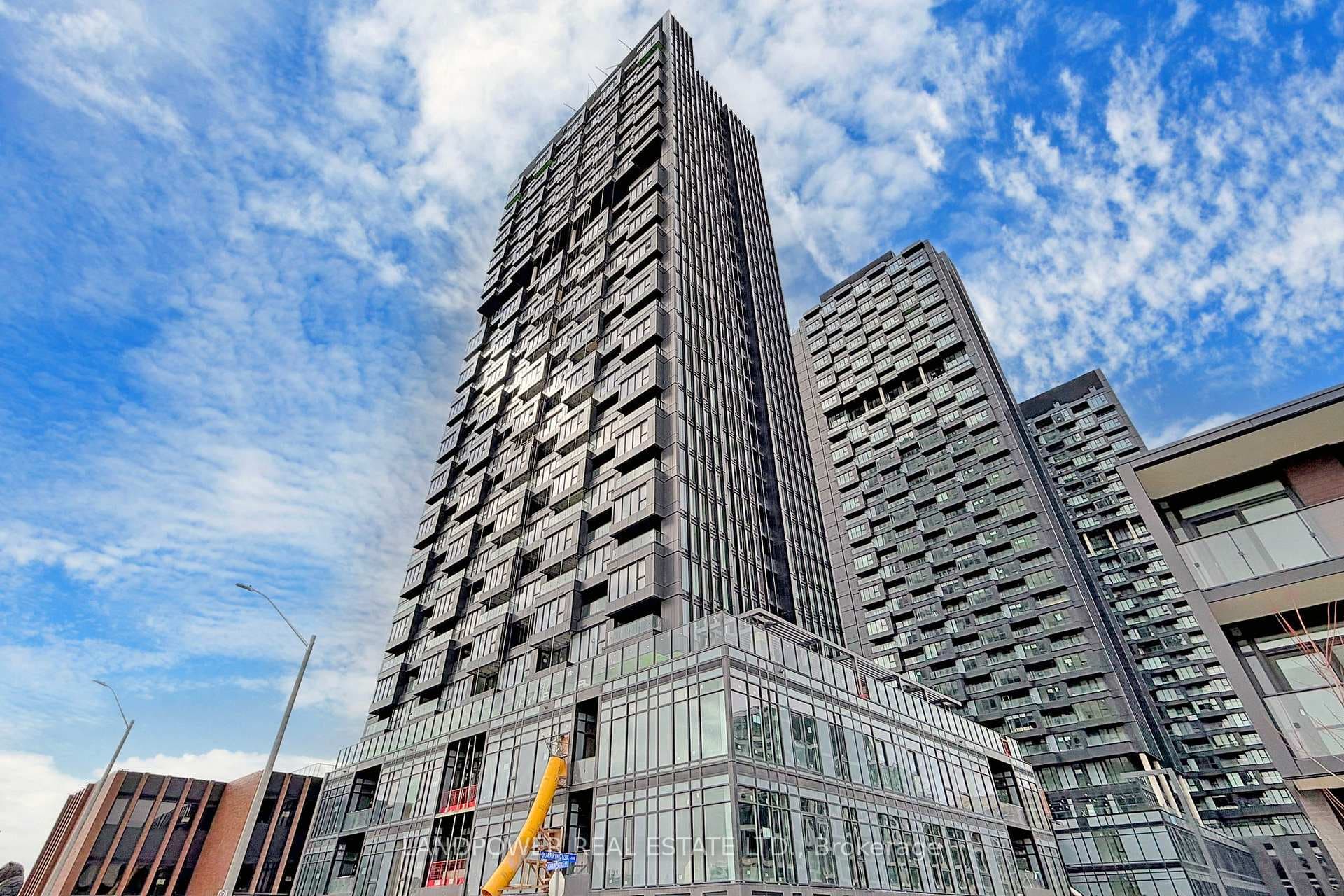 5 Quarrington Lane Unit 810, Don Mills / Parkwoods / Victoria Village, ON M3C 1H7 - Photo 1