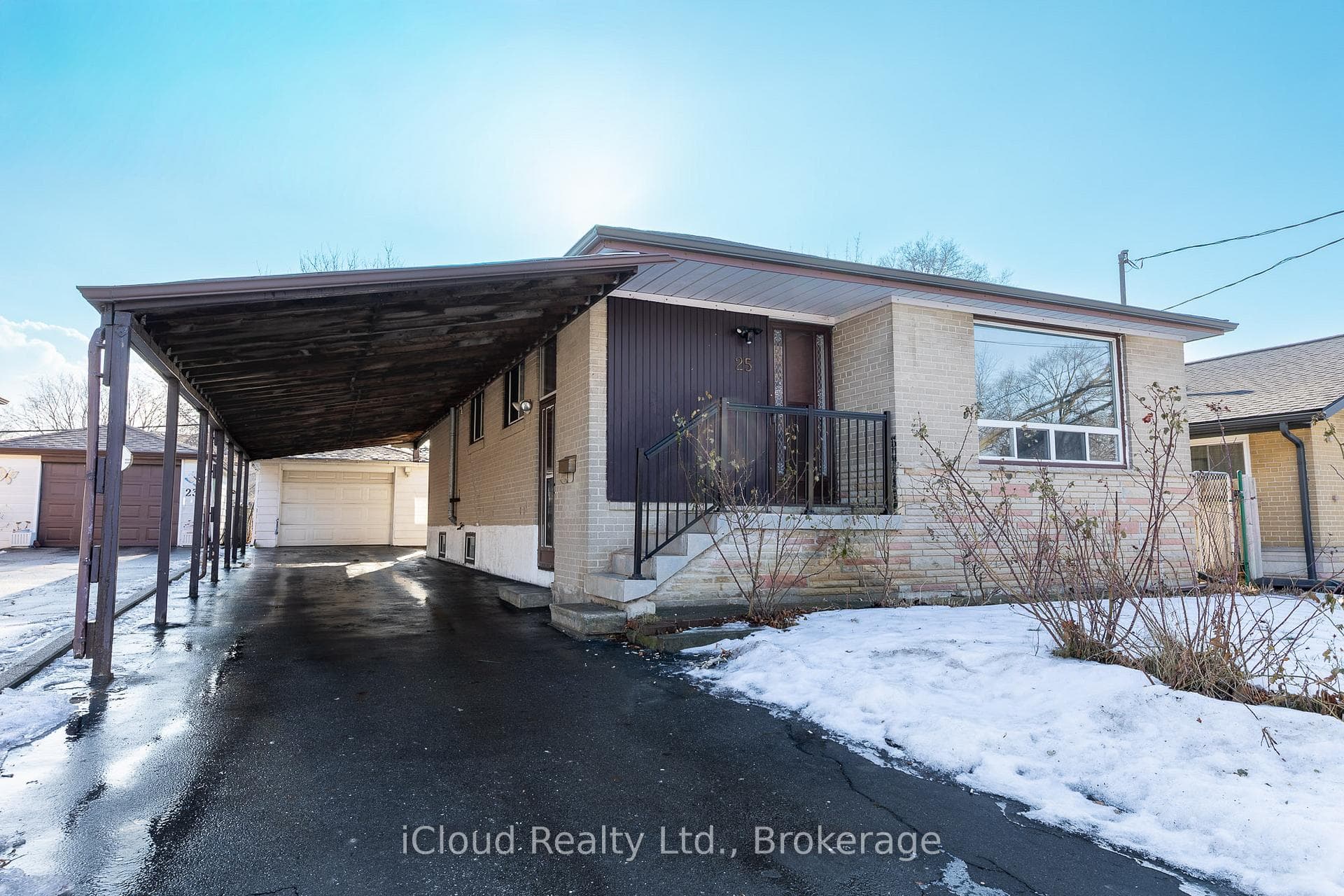 25 Monterrey Drive, Etobicoke (West Mall / Rexdale), ON M9V 1S7 - Photo 1