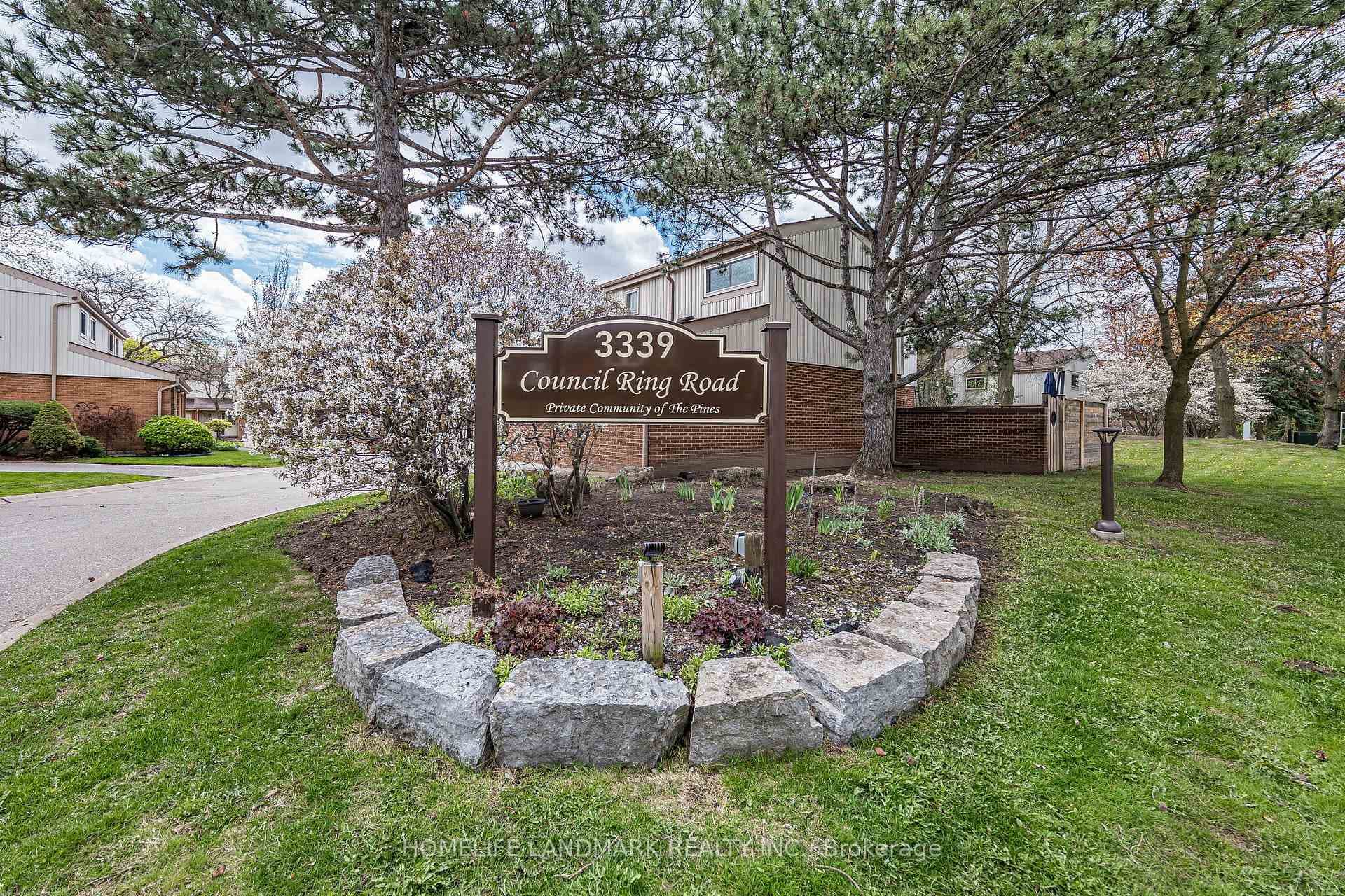 3339 Council Ring Road Unit 82, Mississauga, ON L5L 2A9 - Photo 1