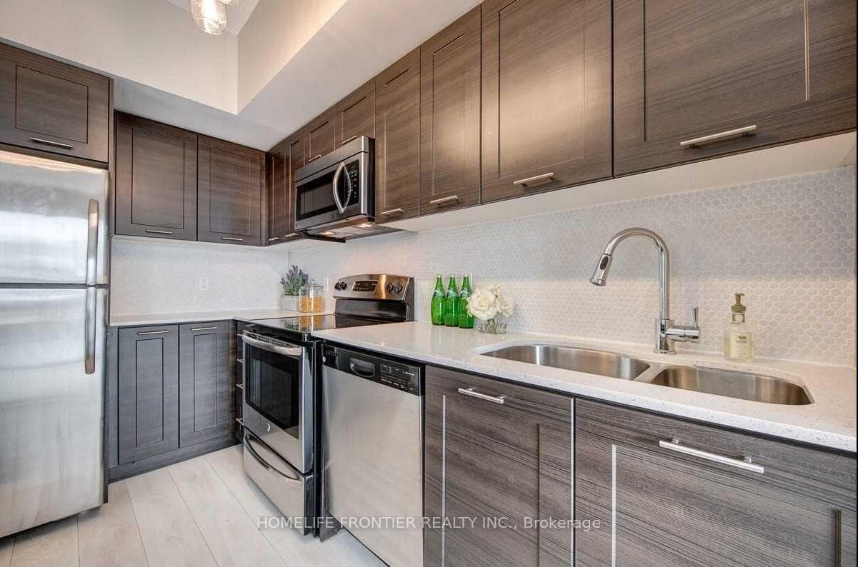 2220 Lake Shore Boulevard Unit 1901, Liberty Village / Parkdale / South Parkdale, ON M8V 0C1 - Photo 1