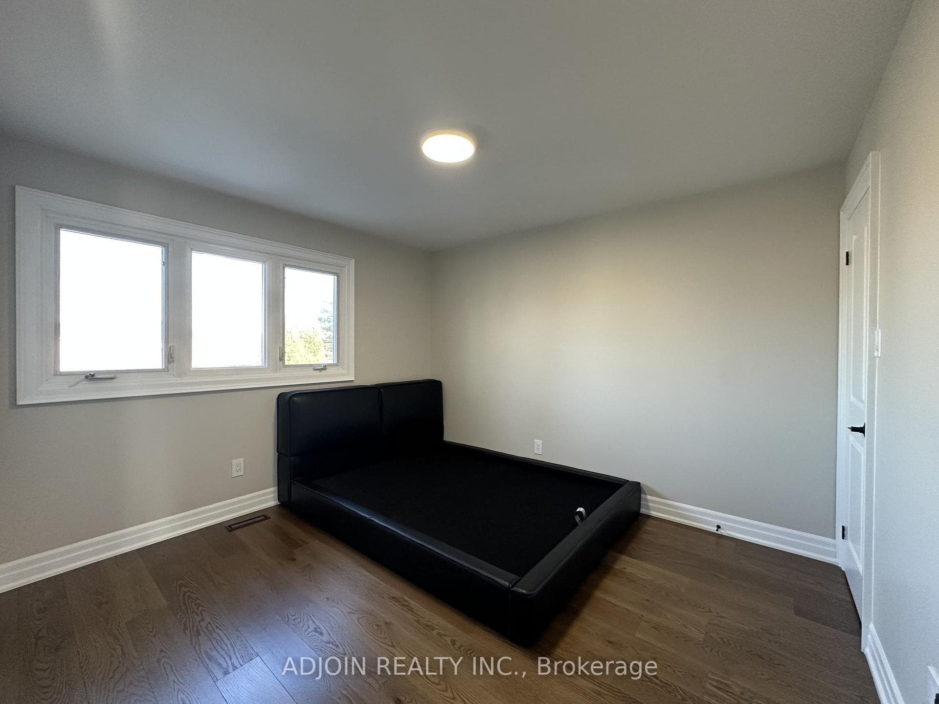 3366 Mulcaster Road Unit Room 1, Mississauga, ON L5L 5A7 - Photo 1
