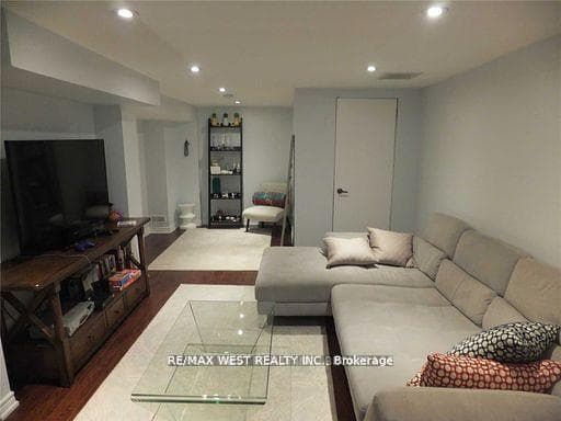 23 Rangoon Road Unit Lower, Etobicoke (Islington / Rexdale), ON M9C 4N5 - Photo 1