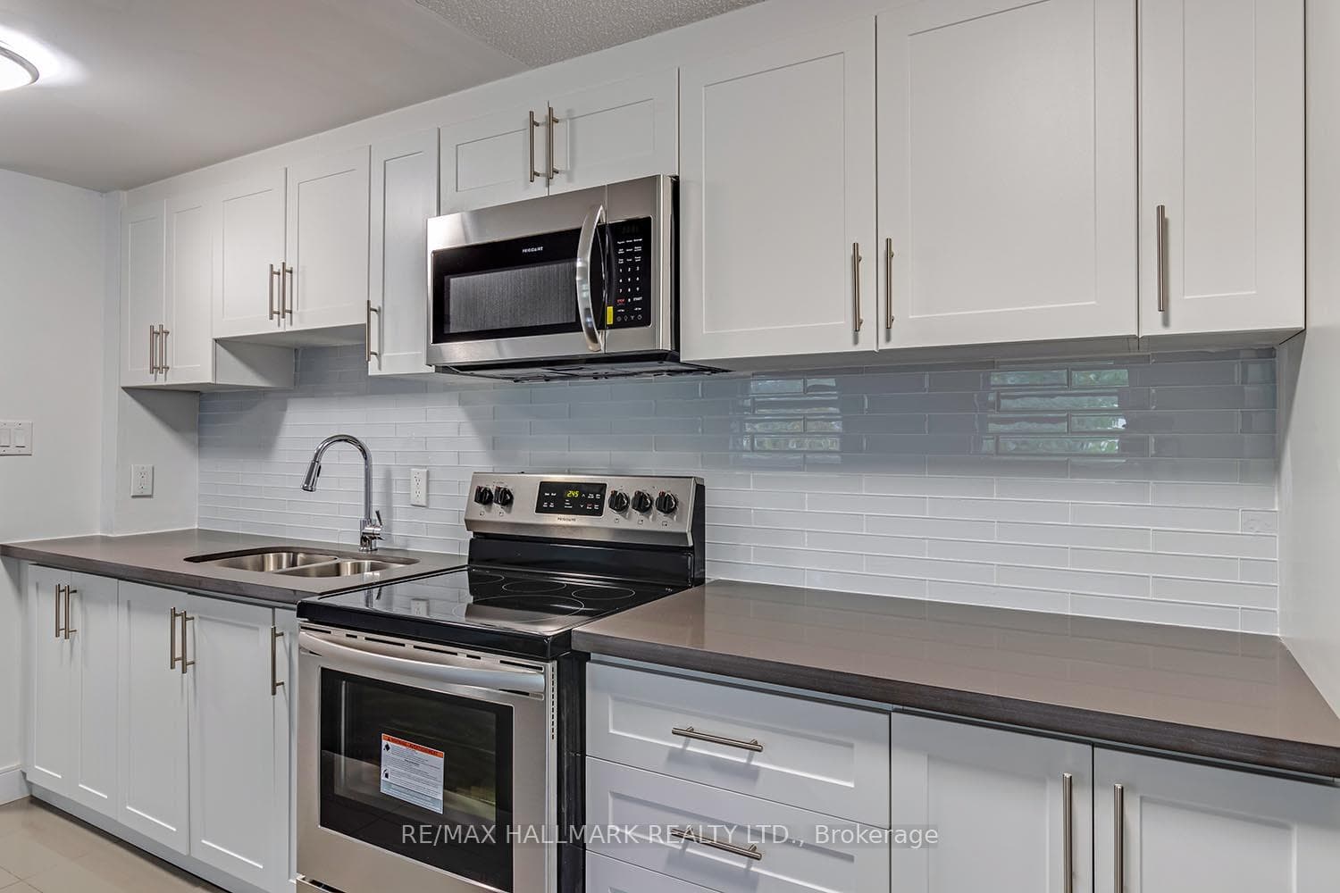 7555 Goreway Drive Unit 126, Mississauga, ON L4T 3M9 - Photo 1