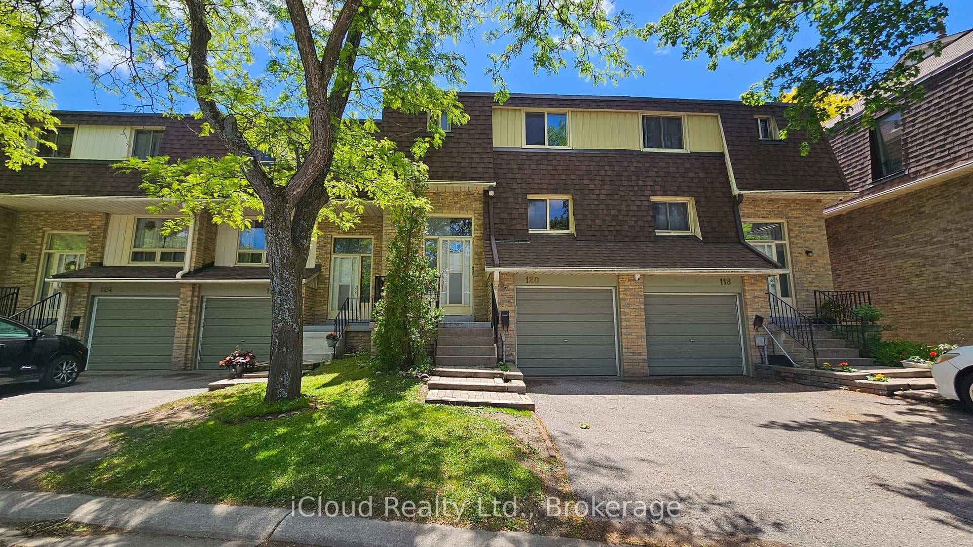371 Orton Park Unit 120, Scarborough (West Hill / Highland Creek)