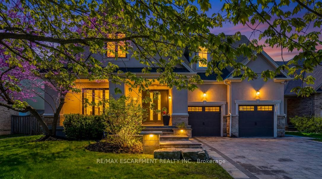 519 Hancock Way, Mississauga, ON L5H 4L5 - Photo 1