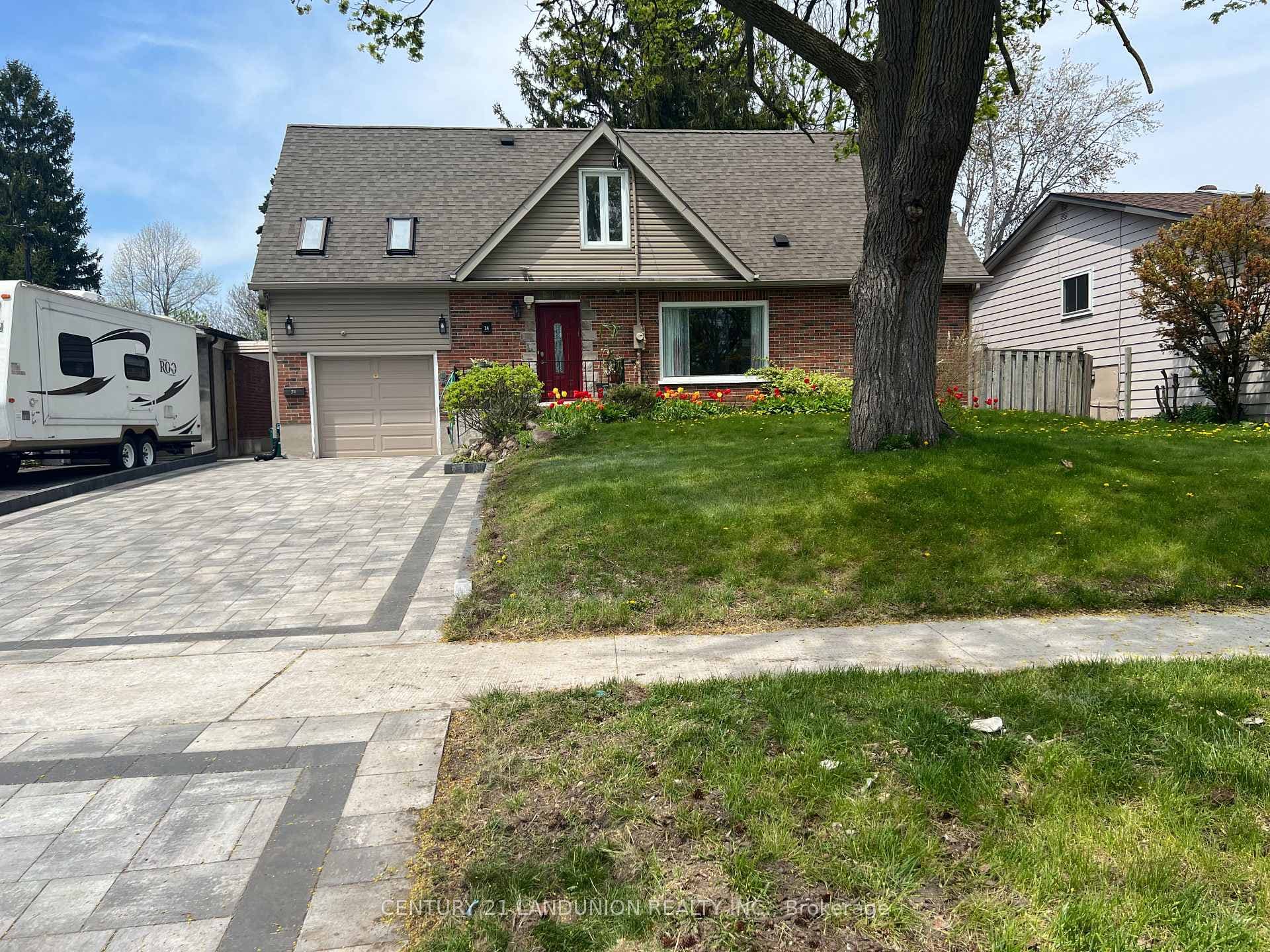 34 Grassmere Court, Oshawa