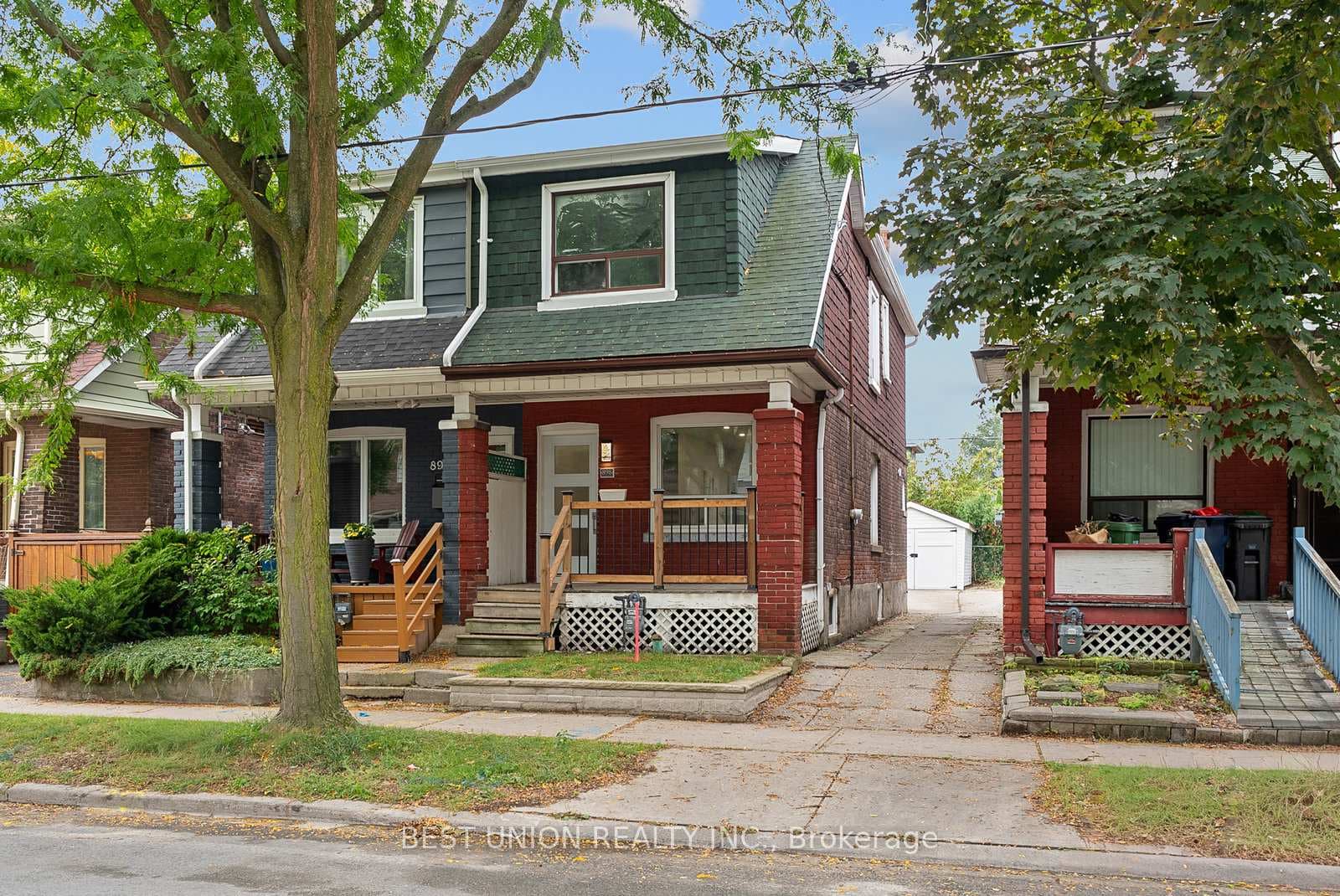 898 Greenwood Avenue, Toronto E03