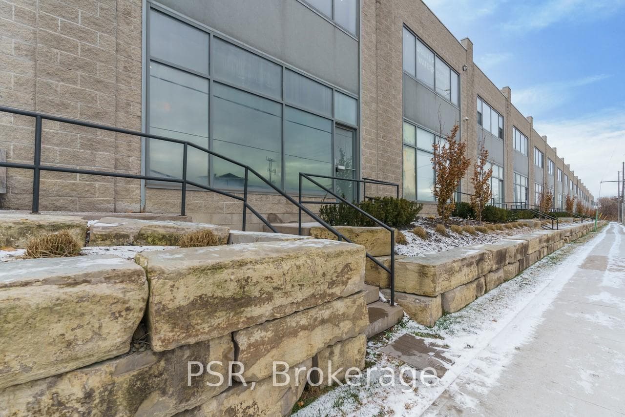 300 New Toronto Street Unit 15, Liberty Village / Parkdale / South Parkdale, ON M8V 2E8 - Photo 1