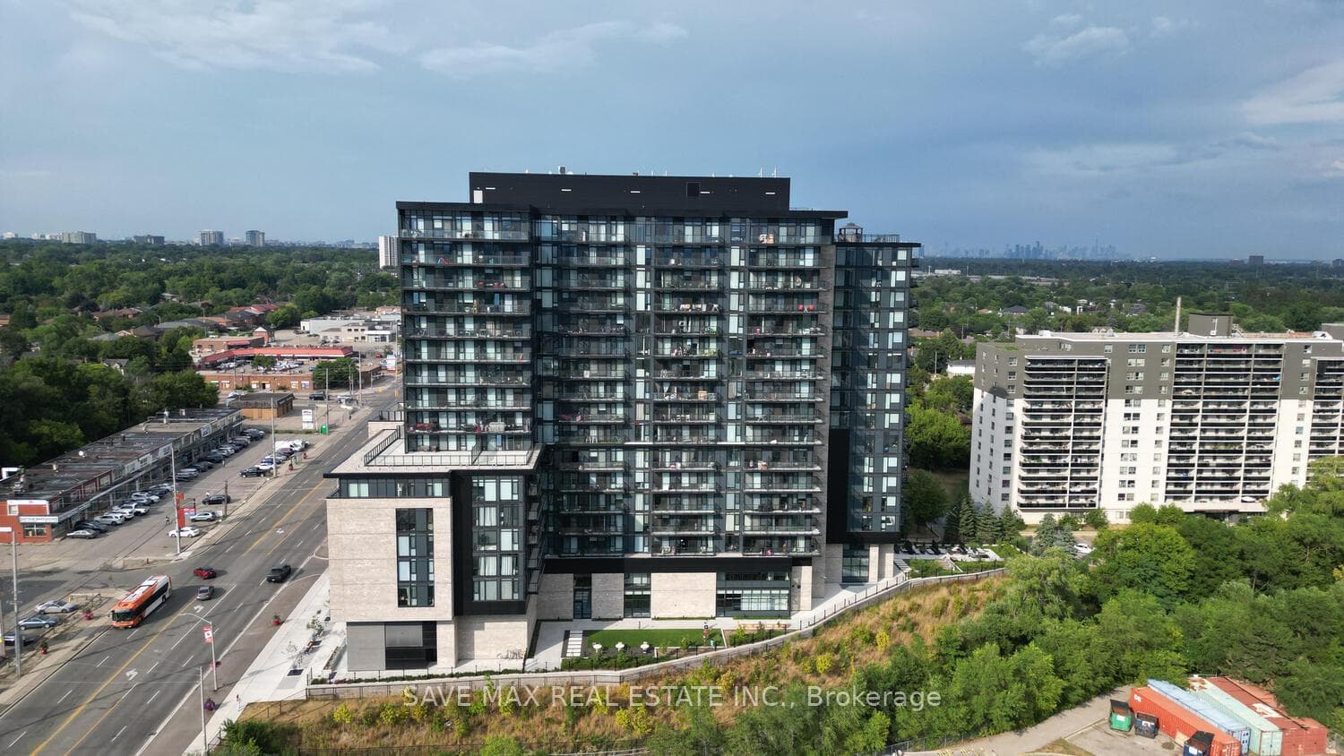 86 Dundas Street Unit 916, Mississauga
