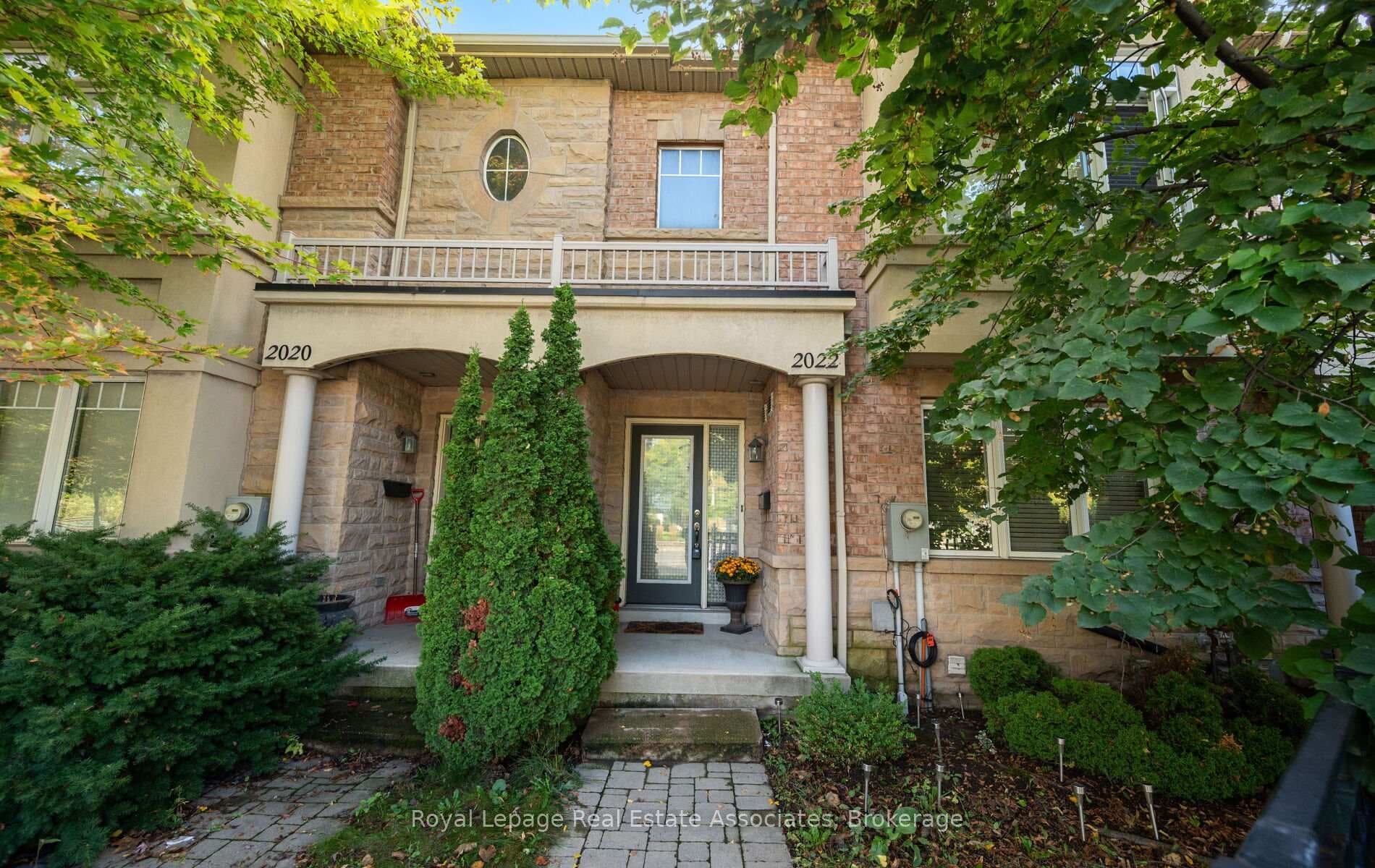 2022 Lakeshore Road, Mississauga, ON L5J 1J8 - Photo 1