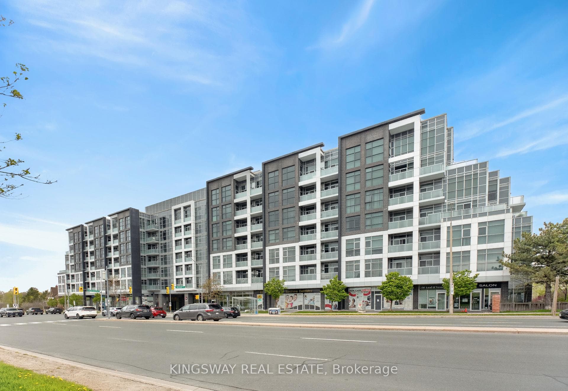 8763 Bayview Avenue Unit 221, Richmond Hill, ON L4B 3V1 - Photo 1