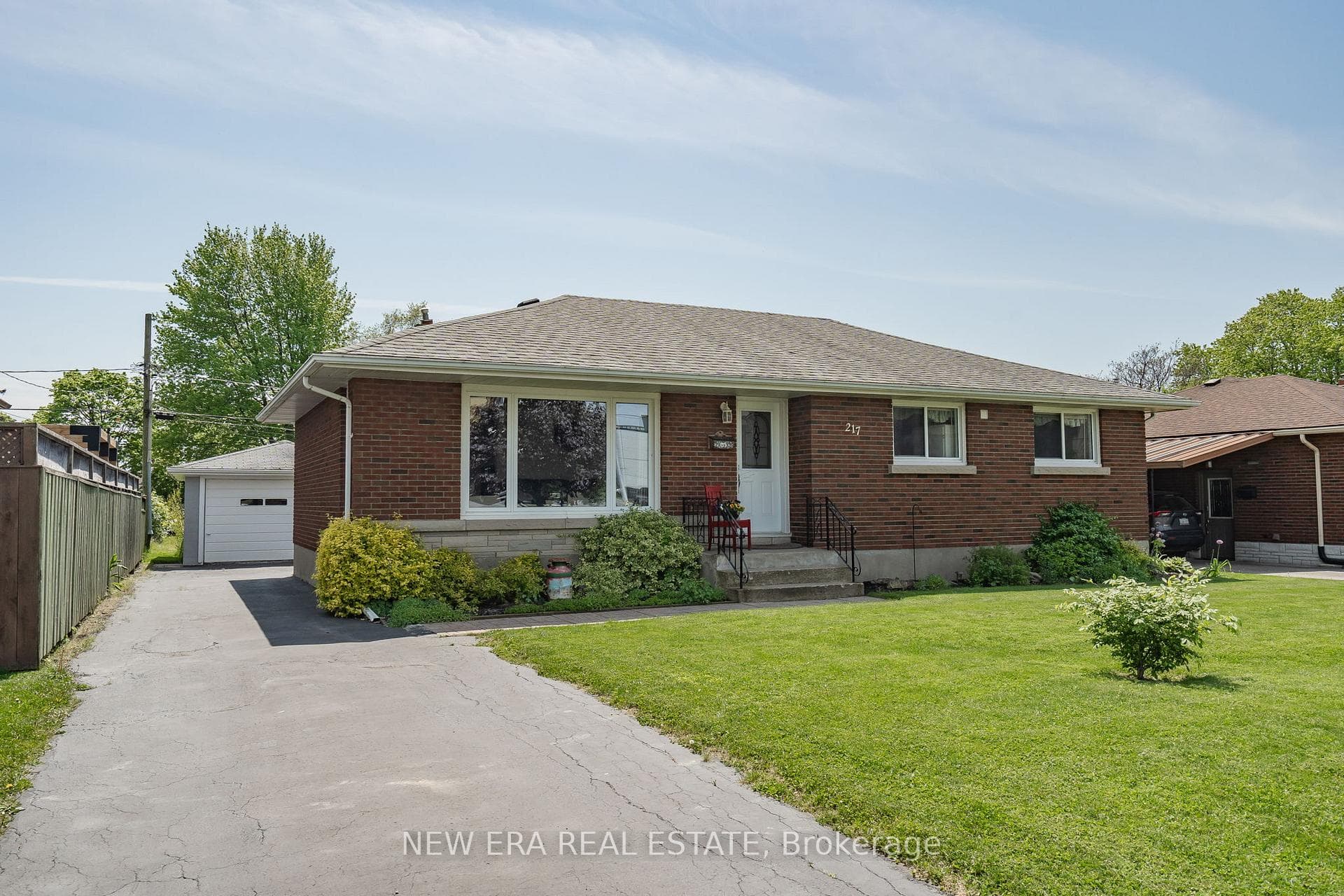 217 Fitch Street, Welland, ON L3C 4W3 - Photo 1