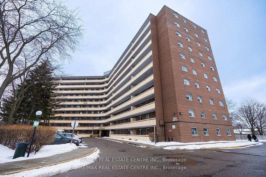 3577 Derry Road Unit 207, Mississauga, ON L4T 1B3 - Photo 1