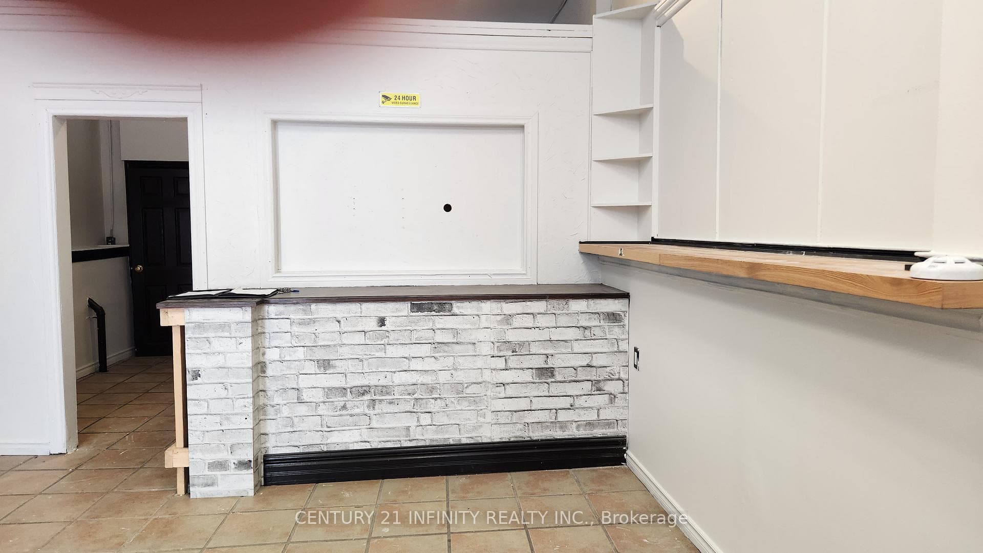 142 Simcoe Street, Oshawa, ON L1H 4G9 - Photo 1