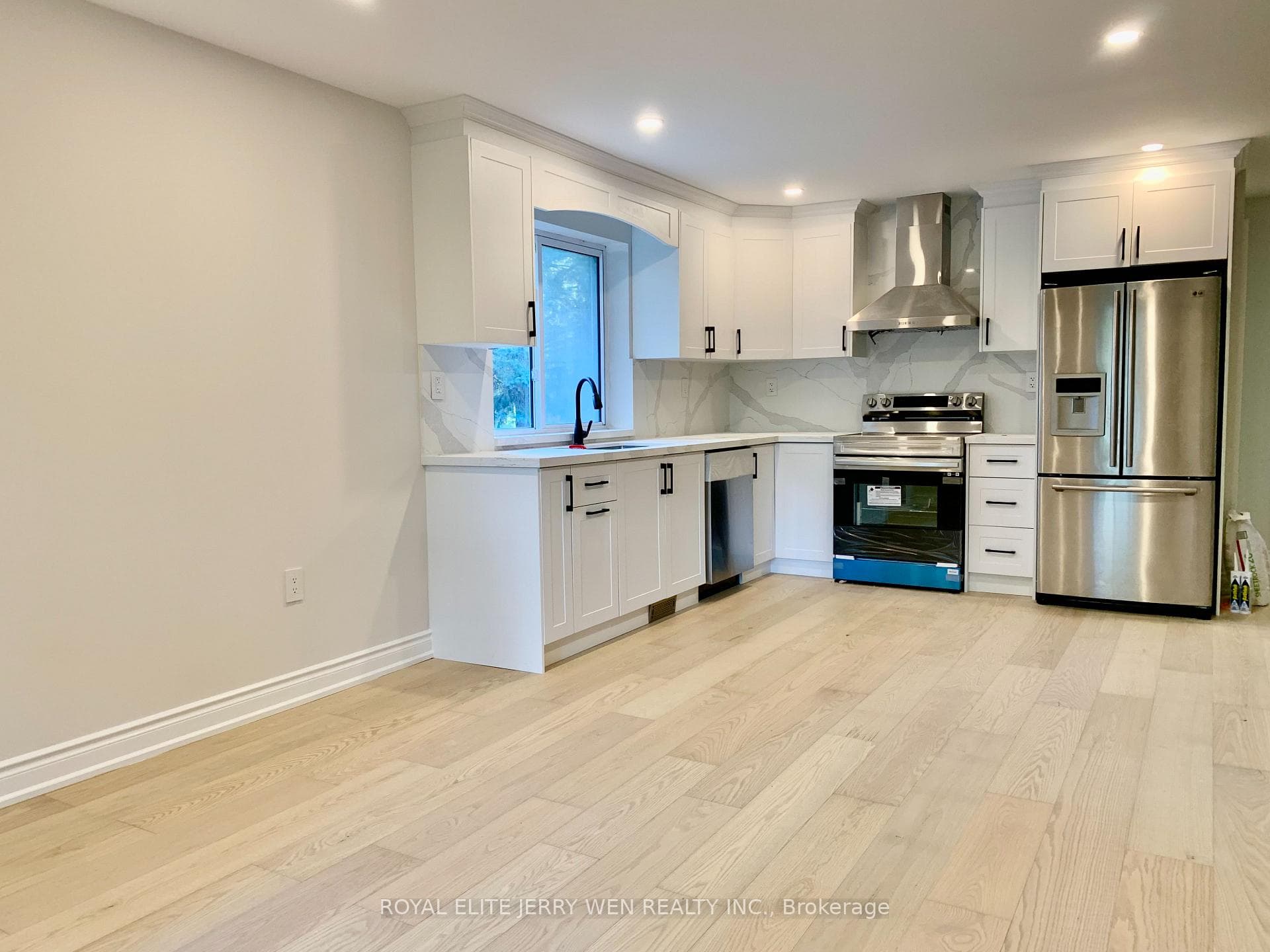 38 Thorncroft Crescent Unit Upper, Ajax, ON L1S 2S2 - Photo 1